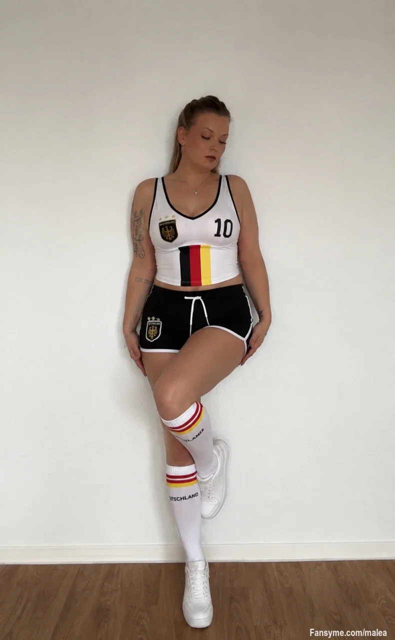 🇩🇪🔥 HEUTE IST DEUTSCHLAND-SPECIAL! 🔥🇩🇪

Heute spielt Deutschland gegen Ecuador! ⚽

Für meine Abonnenten gibt es heute ein exklusives WM-Special:

🎁 Für jedes Deutschland-Tor gibt es eine kostenlose Glücksrad-Drehung.

🏆 Außerdem wird ein Content-Paket im Wert von 150 € verlost.

🔥 Und wenn Deutschland gewinnt, erhalten alle teilnehmenden Abonnenten zusätzlich 2 heiße Videos gratis.

📩 Alles, was du tun musst:

✅ Abonnieren
✅ Mir vor Anpfiff deinen Tipp schicken
✅ Mit etwas Glück gleich mehrfach gewinnen!

⏳ Das Special gilt nur bis zum Anpfiff – also sichere dir jetzt noch deinen Platz! 🇩🇪⚽❤️