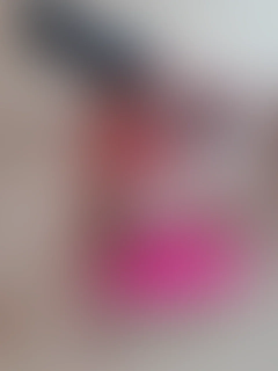 Zeit für ein bisschen Unterstützung im Bett... 😉 Alleine macht es zwar Spaß, aber mit der richtigen Auswahl wird es erst so richtig intensiv. Welches davon soll ich heute für ein privates Video bereitlegen? Schreibt mir eure Wünsche direkt im Chat! 🧸💕

#AboFeed #SpielzeugAction #AdultToys #SoloAction #VIPOnly