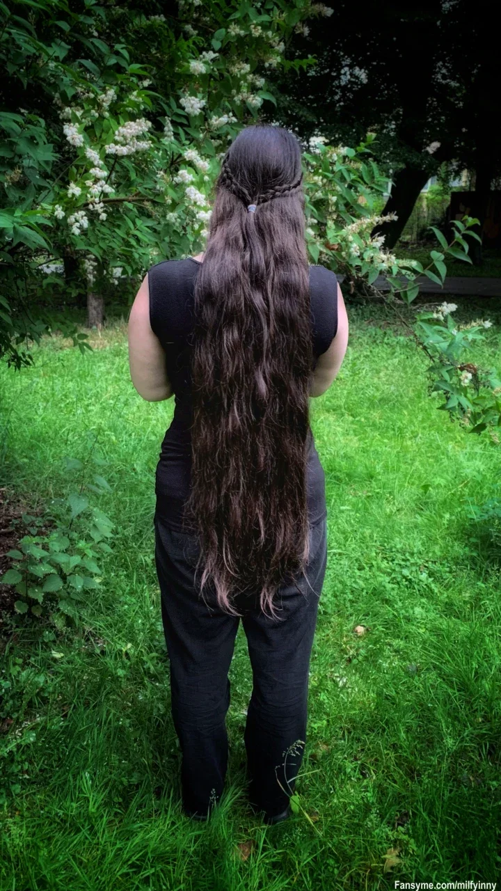 Flowing like a waterfall, my hair is my crown 😏 Ready to get lost in the waves? Hit that follow button and let's make some magic! 😘

#milf #mature #brunette #longhair #chubby #hot #sexy #mommy #hair #curvy #bbw #thick #milfnextdoor #hairfetish #outdoors #public #free #pawg #stepmom #hotwife
