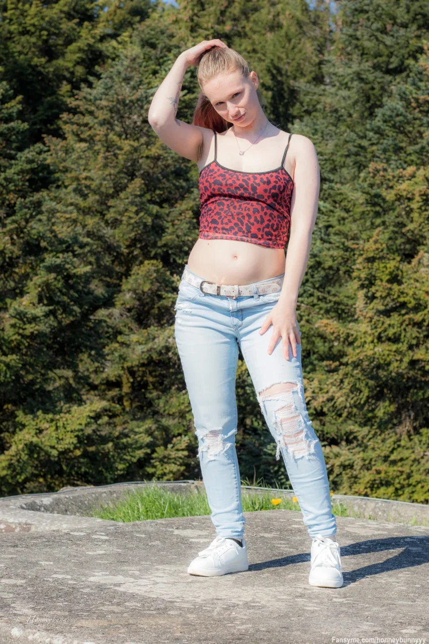 Hey 👋

Ein Abo erlaub dir alles zu sehen und kostenlos mit mir zu schreiben.
Wer mehr will muss mehr..😌Hart aber fair🔥
Einmal im Monat ein Besonderes Spezial und auf Meine Videos immer Fette Rabatte😌😉
A subscription allows you to see everything and write with me for free.
Those who want more must have more.. 😌Hard but fair🔥
Once a month a special special and on my videos always fat discounts😌😉

#sexy #ass #cutegirl #hot #horny #fansfollowme #german #sweet #spicyvibes #teen #teengirl #pregnant #schwanger
