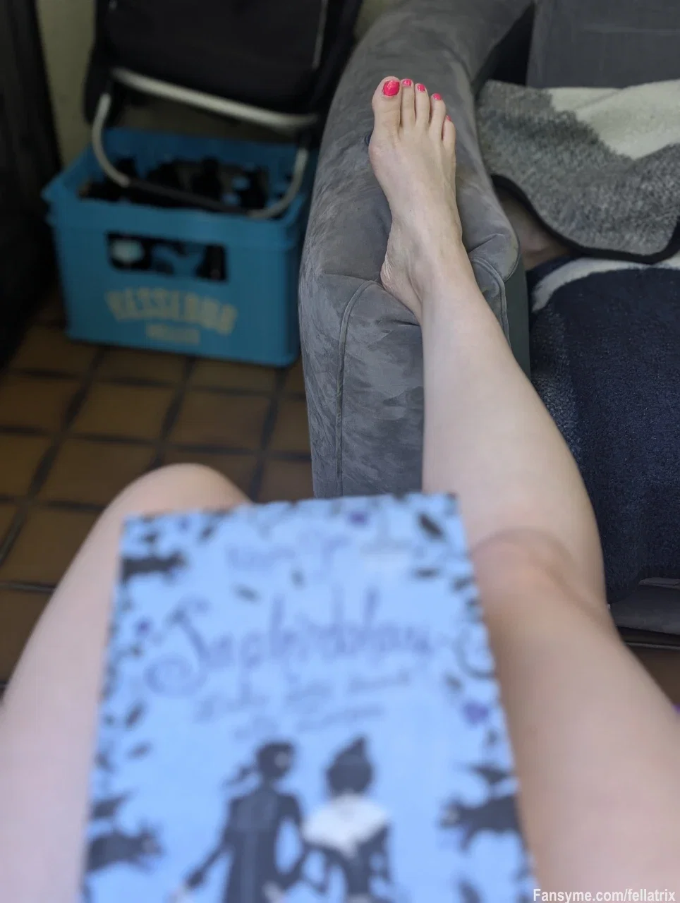 Jetzt noch ne Fußmassage und die Entspannung wäre perfekt 🥰

A foot massage would be perfect for relaxation 🥰