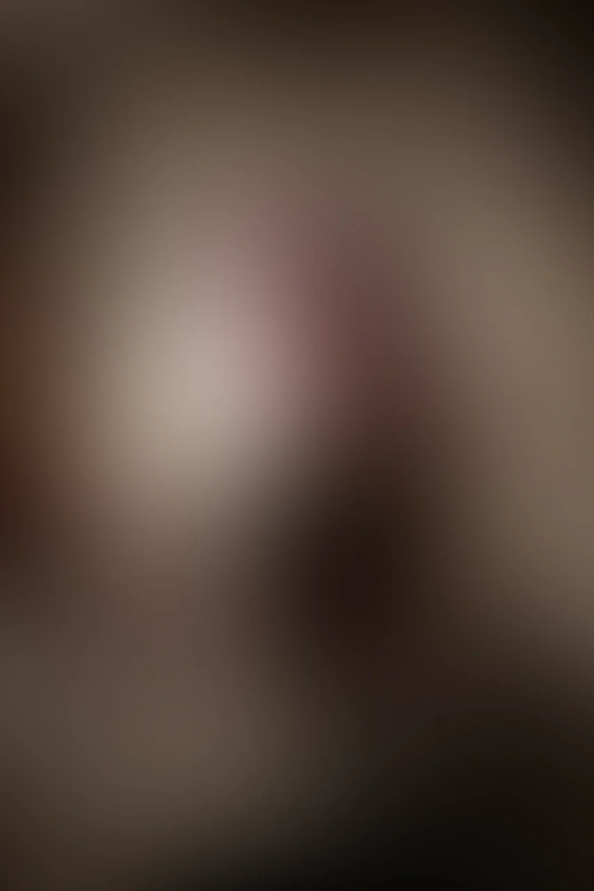 Ich liebe den Kontrast zwischen rauem Verfall und sinnlicher Fotografie. Genau diese Mischung macht es für mich zu etwas Besonderem.
Wenn dir dieser Stil gefällt, warten hinter dem Abo die unzensierten Bilder auf dich – inklusive vieler weiterer exklusiver Sets. 🖤🔥

I love the contrast between raw decay and sensual photography. That exact blend is what makes it so special to me.
If you like this style, uncensored images await you with a subscription—including many other exclusive sets. 🖤🔥