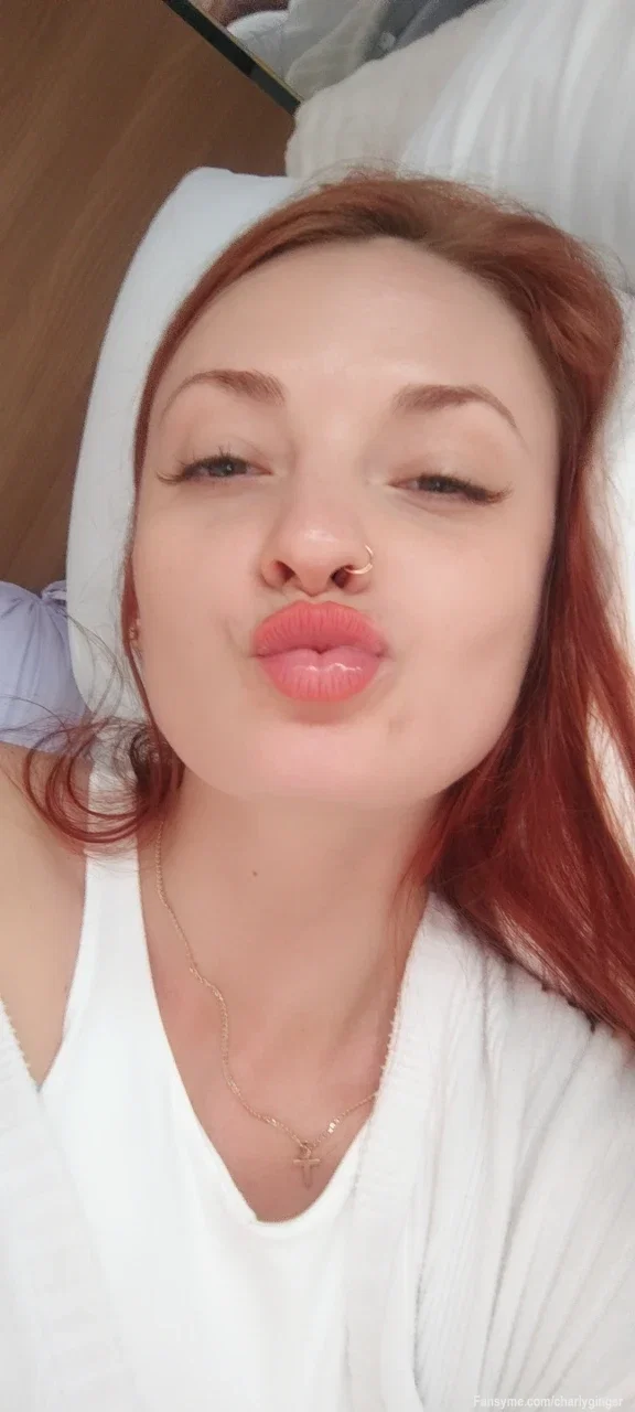 Ich bin gar nicht so schüchtern, wie alle denken. Bist du bereit, verwöhnt zu werden? 💋