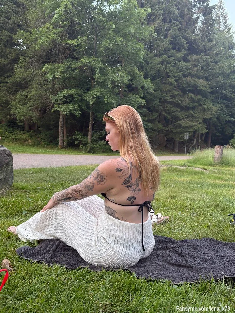 Ein heißer kleiner Schnappschuss für dich 😘

noch mehr heißer und versauter Sachen bekommst du von mir ganz privat 🥵🔥😏