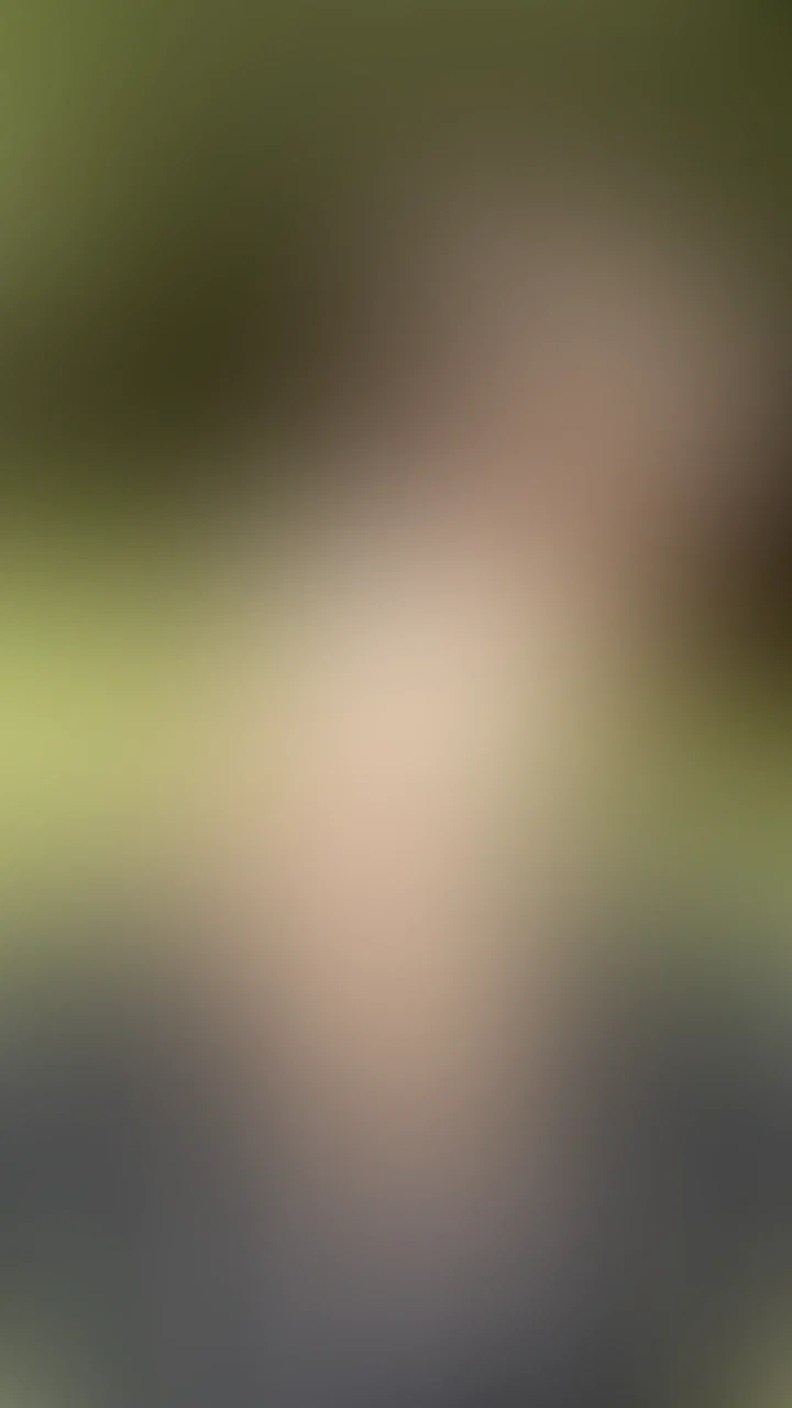 Ich wünsche euch einen richtig geilen Start ins Wochenende! 🖤
Wie wäre es, wenn wir einfach gemeinsam ins Wochenende starten? 😏
Und heute Abend kommt eine knallharte Anleitung in Doggy und Outdoor online. 🔥😈

#camdiamonds #h2gcd #latex #latexlove #outdoor