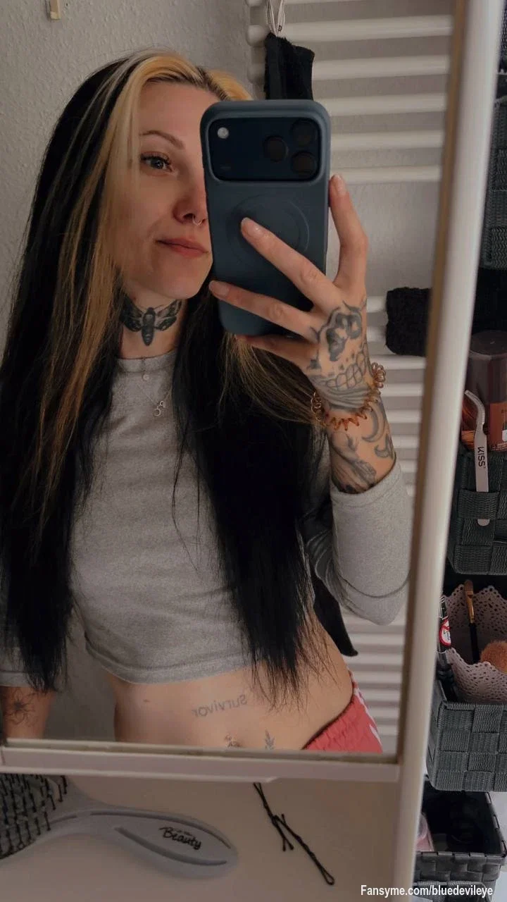 Ich wünsche dir einen schönen start ins Wochenende ... 

Lass uns den restlichen Tag zusammen ausklingen 😘🥵🔥