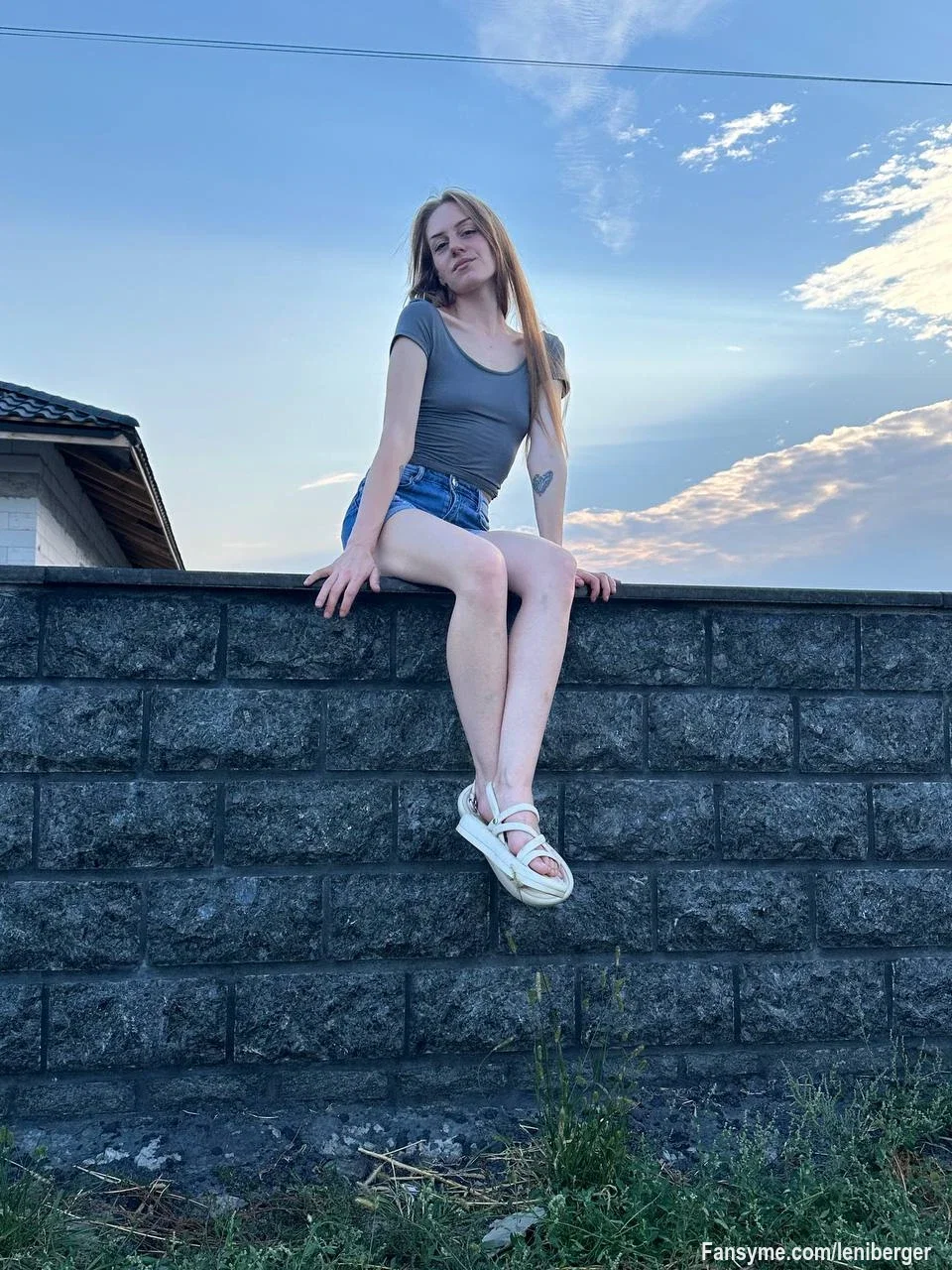 Ich hab heute so richtig Lust auf Aufmerksamkeit. Kommst du näher oder schaust du nur? 💋