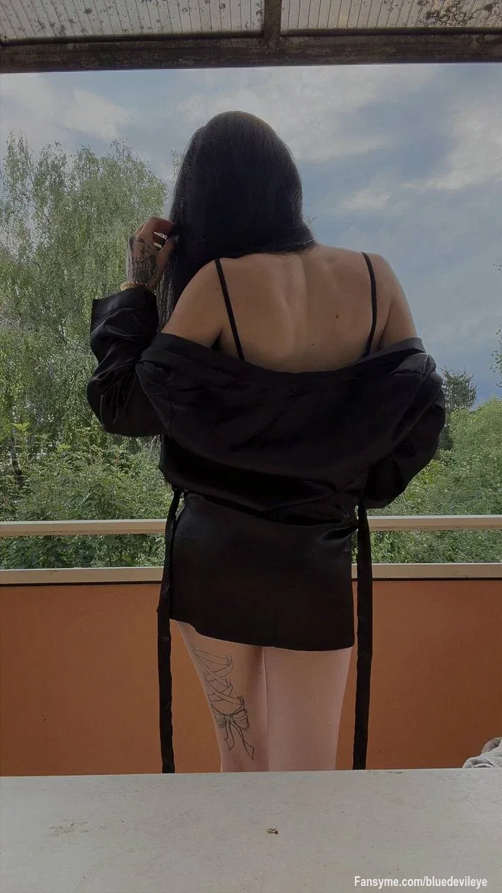 Wenn du mein Nachbar wärst hättest du den Anblick genossen 🥵🔥

Ein neues Bilderbundel wartet auf dich 😈💦🤤

Sabbergarantie 🤤🤤🤤🤤