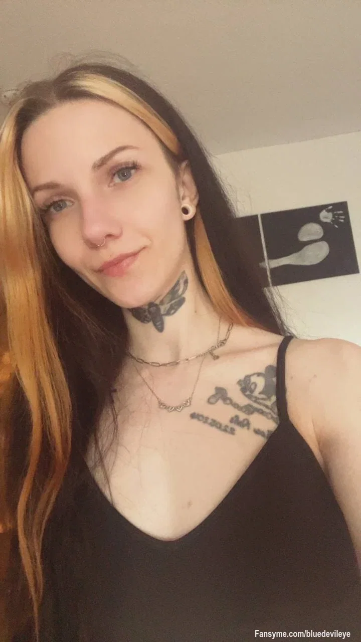Lass uns den Abend zusammen ausklingen 🥵🔥

Ich hab richtig Bock auf einen heißen Abend mit dir 😘