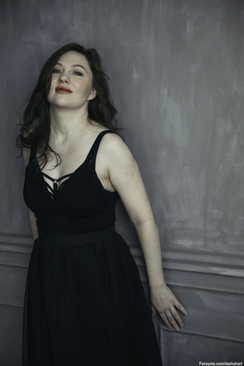 I’m a gentle woman, and I love it when a man takes the lead. I love it when a man starts the foreplay first and gives me an unexpected compliment. #milf #dress