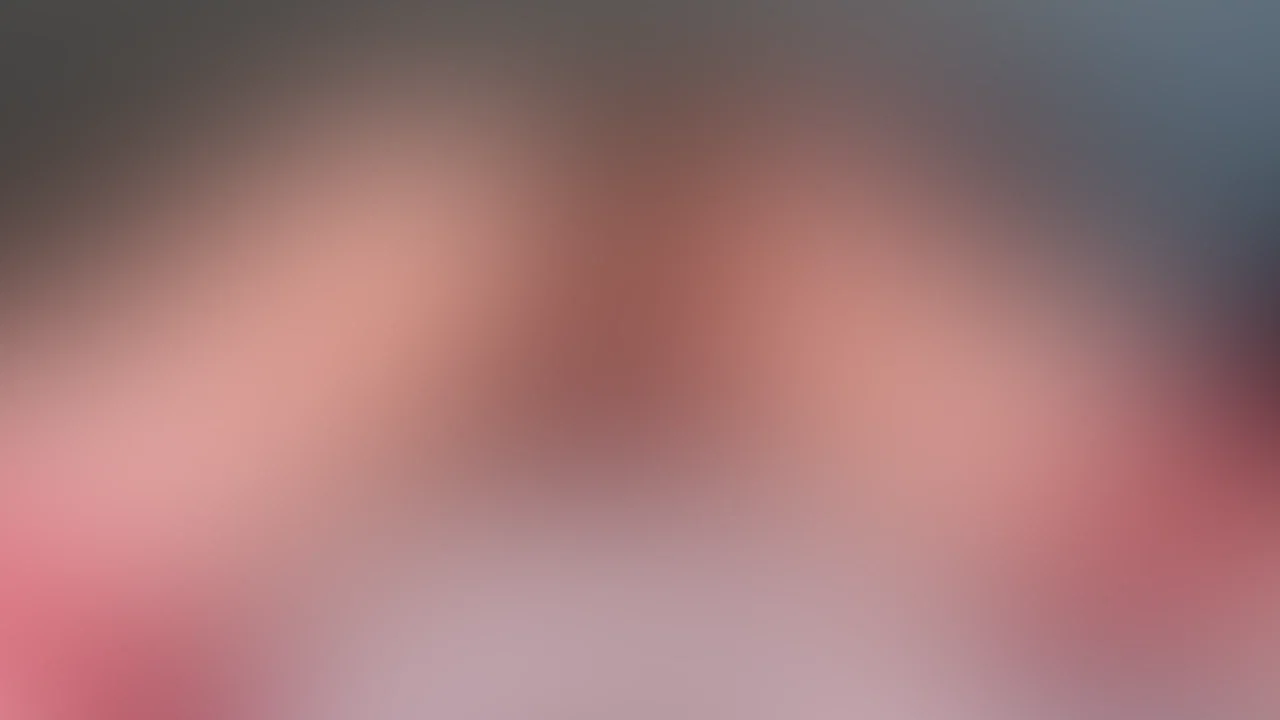 Die geile, enge und schmatzende PUSSY so richtig doggy gefickt und zum ORGASMUS gebracht!🥵
Ich hab es meiner engen Pussy mal wieder so richtig hart mit nem fetten Dildo besorgt und sie schön schmatzen lassen dabei! Schön geil in der Doggy Position, so dass du einen perfekten Ausblick auf meinen großen Arsch und meine Pussy hast! Lass es dir nicht entgehen, wenn ich einen mega geilen Orgasmus kriege und dir meine Löcher am Schluss präsentiere 💦
#nackt #doggy #pussy #sex #ficken #dildo #muschi #fotze #nass #geil #milf #orgasmus #curvy #sexy