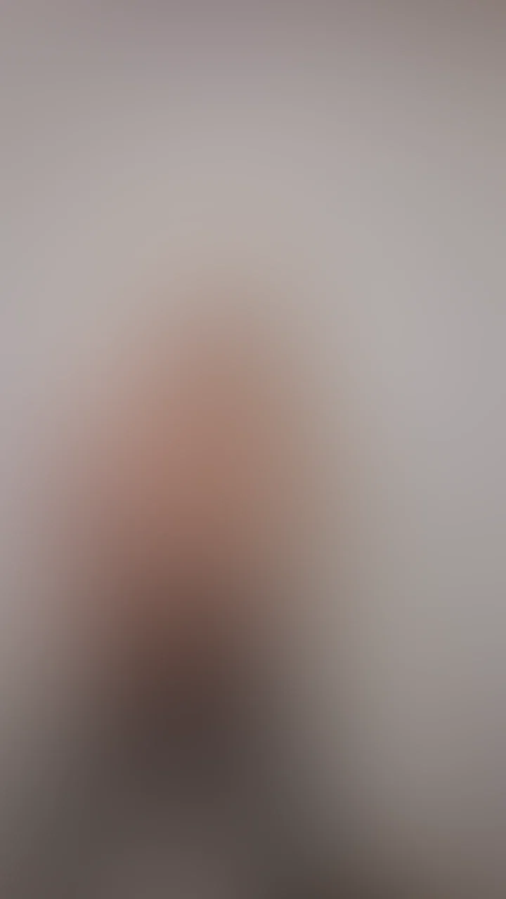 „Würdest du lieber zugeben, dass ich dich nerve… oder dass du mich trotzdem magst?“ 😈