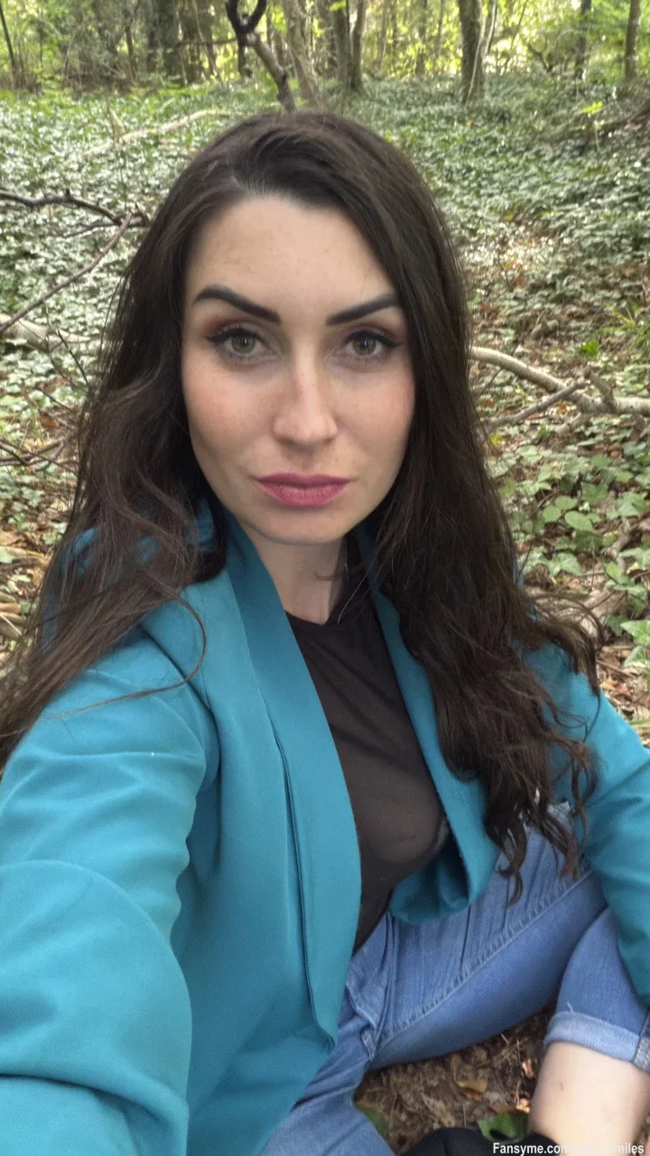 Mal eine kleine Pause im Wald… 🌲🍂😌

Einfach hinsetzen, durchatmen und für einen Moment nur die Ruhe genießen. 🌿

Manchmal braucht’s gar nicht mehr, um den Kopf wieder frei zu bekommen. 💋

Wo kannst du am besten abschalten? 👀

#forest #wald #nature #natur #outdoor #naturelover #autumn #herbst #relax #goodvibes #peaceful #lifestyle #german #deutsch
