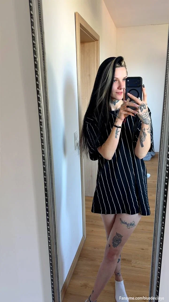 💕 Ich glaube, du solltest heute unbedingt mal auf meinem Profil vorbeischauen. Vielleicht wartet da eine kleine Überraschung auf dich. 👀
#milf #titten #arsch #solo #reizwäsche #tattoos #tanga #unterwaesche #piercing #sweet #sexy #deutsch #girlnextdoor #blackhairs #natural #nacktbild