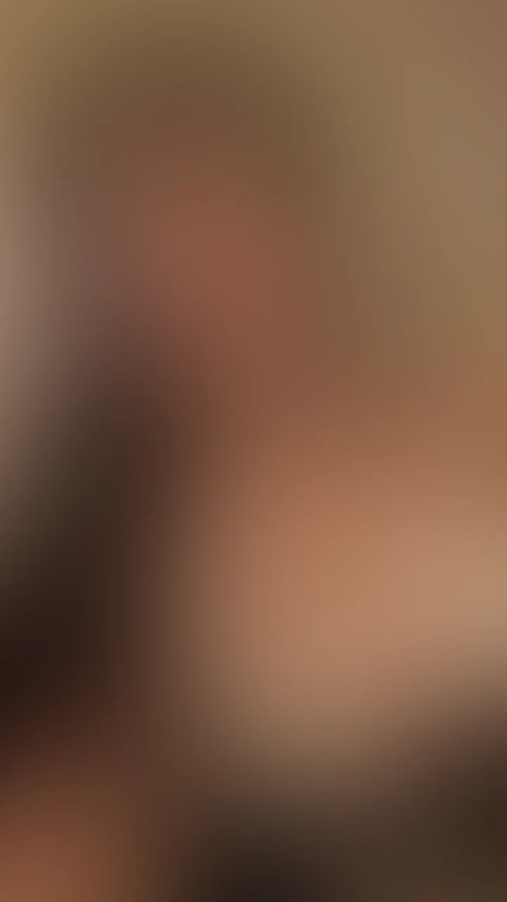 🍒 Echt oder gemacht? 😏🔥

Ich werde immer wieder gefragt, ob ich bei meiner Oberweite etwas habe machen lassen… 🤭

Deshalb hier nochmal ganz offiziell: Bei mir ist alles NATUR! 🌿💋

Keine Implantate, keine OP – einfach meine natürlichen Kurven, so wie ich sie liebe. 🥰

Und jetzt bin ich neugierig: Hättest du das gedacht oder warst du auch schon skeptisch? 👀😈

#naturalboobs #naturalbreasts #naturalbody #allnatural #realboobs #boobs #curves #bodyconfidence #selflove #naturalbeauty #brunette #beauty #sexy #german #deutsch #noplasticsurgery #bodypositive