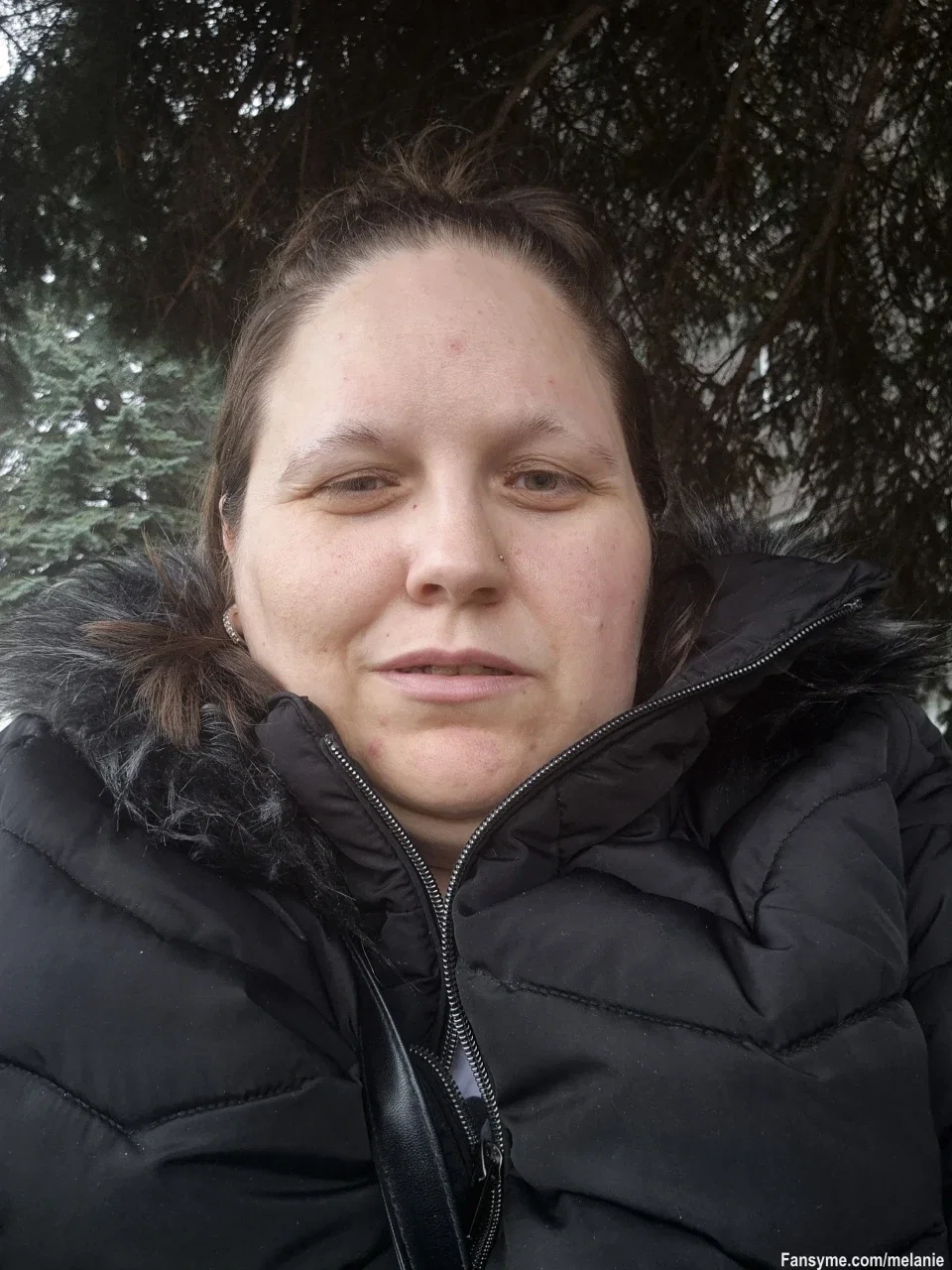 Da geht man aus den Haus  und  es Regnet einfach scheiß Wetter da will man doch sofort wieder die Sonne haben 😘